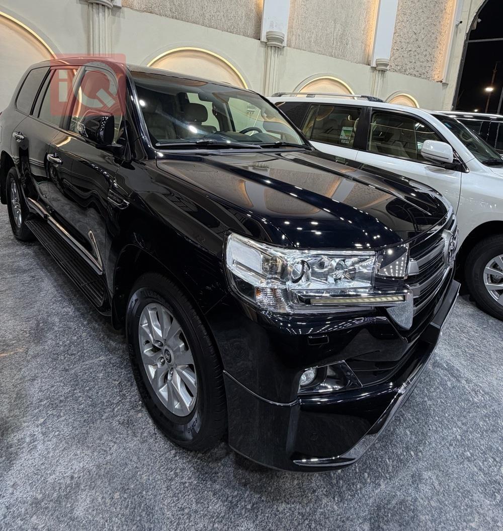 تويوتا لاندكروزر